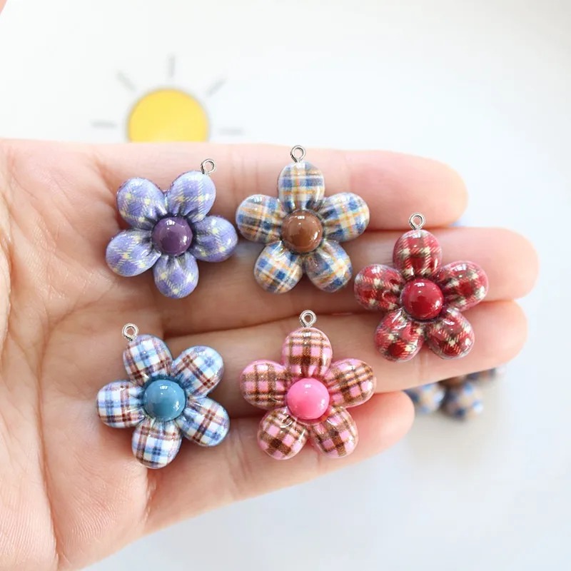 10 個甘い花平面樹脂ペンダントジュエリー所見用アクセサリー - The Art And Craft Of Jewelry のレビューと価格