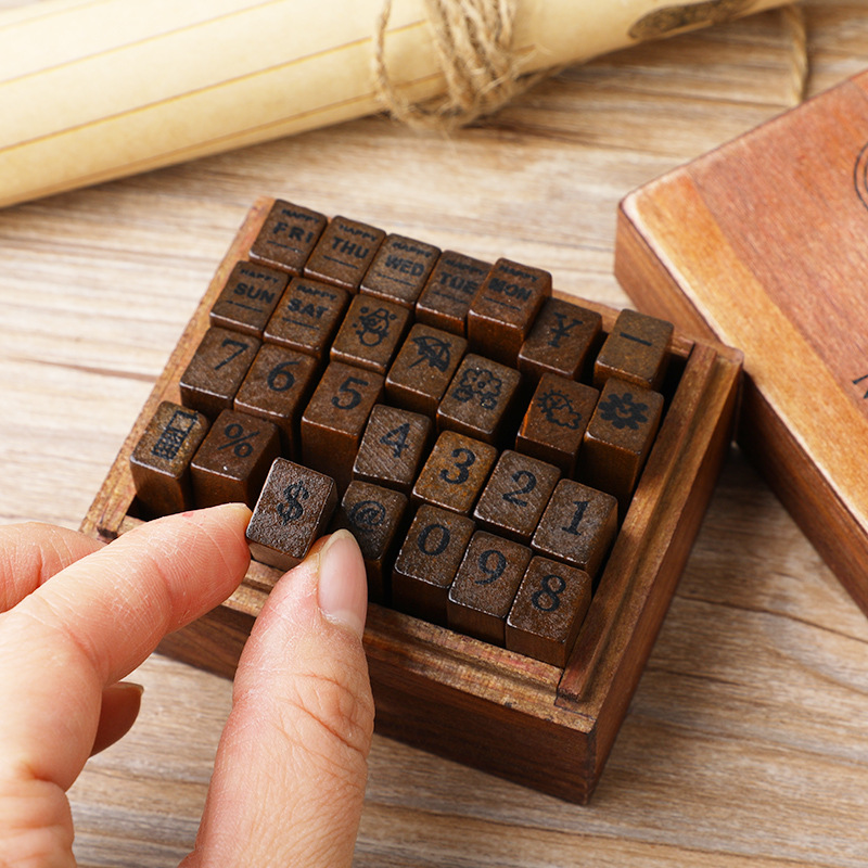 28個入り/箱 アルファベットスタンプ ヴィンテージ木製ゴム - Rubber Stamp Blank のレビューと価格